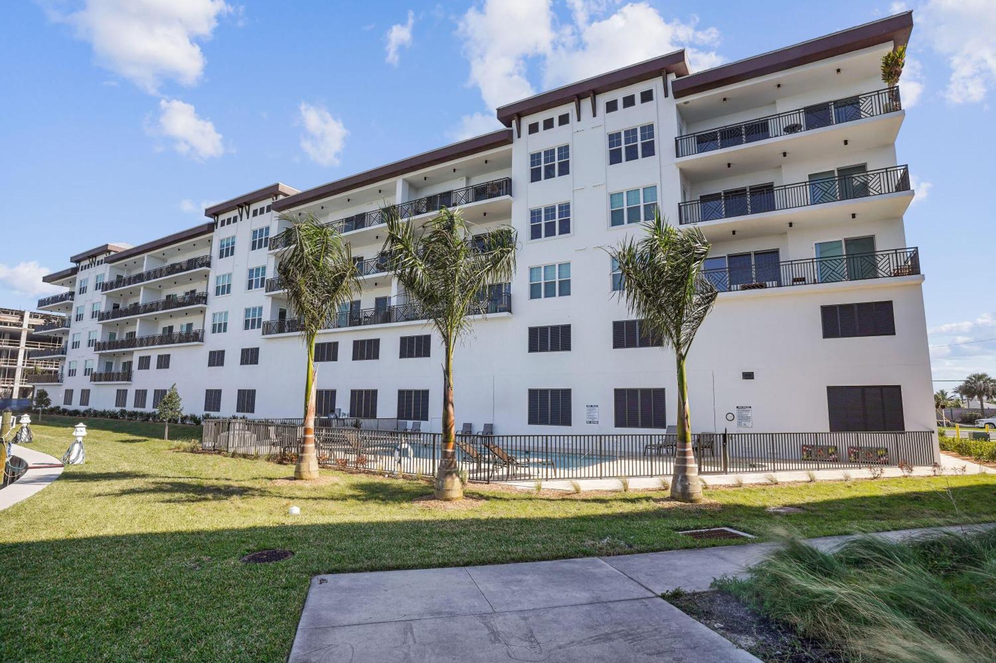 The Harbor Condo 411 - Premier St. Pete Beach Exterior photo